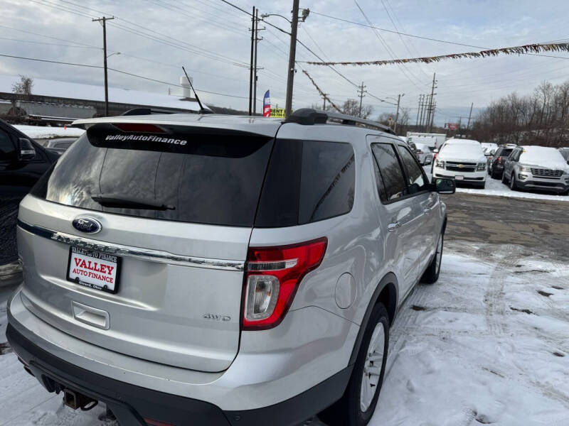 2014 Ford Explorer XLT photo 6