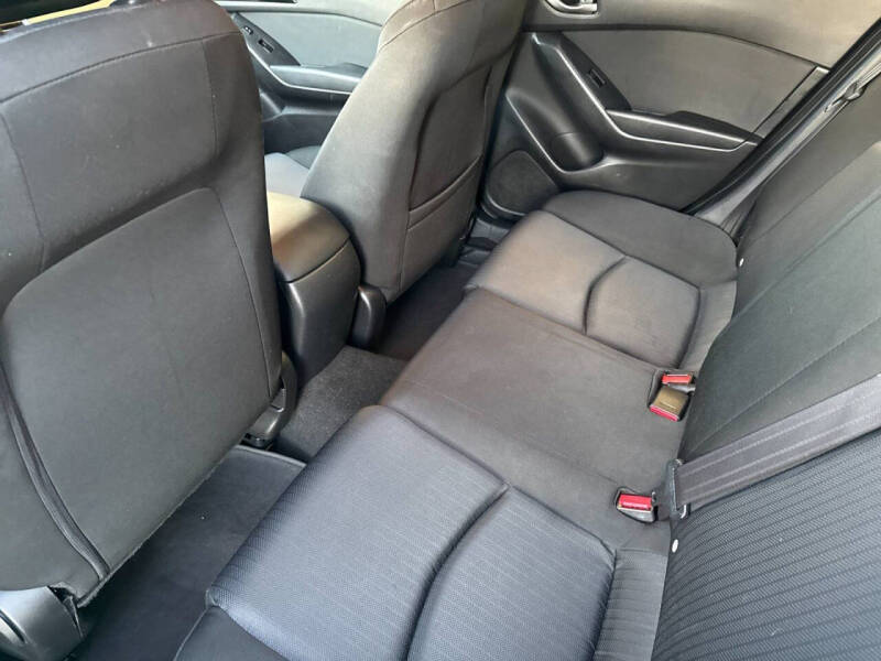 2015 Mazda MAZDA3 i Sport