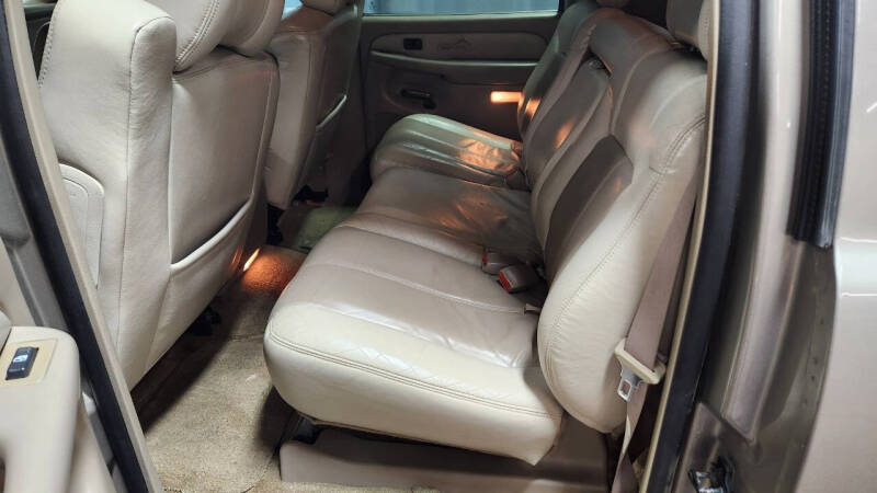 2002 GMC Yukon XL Denali