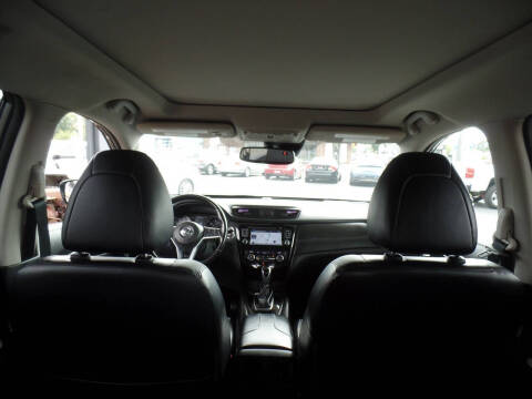 2017 Nissan Rogue SL