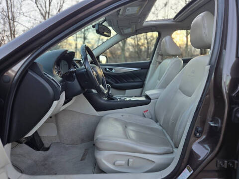 2014 Infiniti Q50 Premium