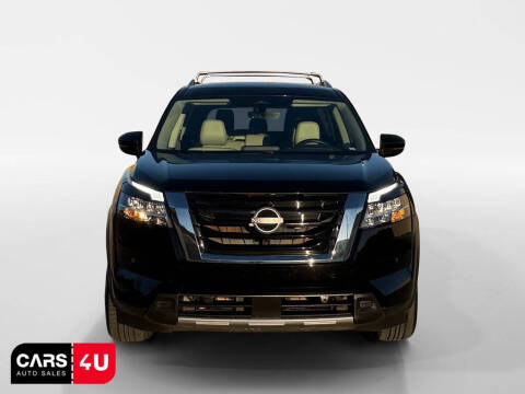 2024 Nissan Pathfinder SL