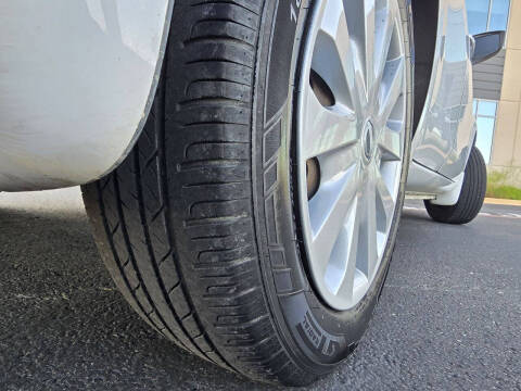 2016 Nissan Versa 1.6 SV