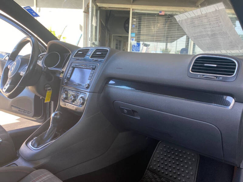 2010 Volkswagen GTI Base PZEV