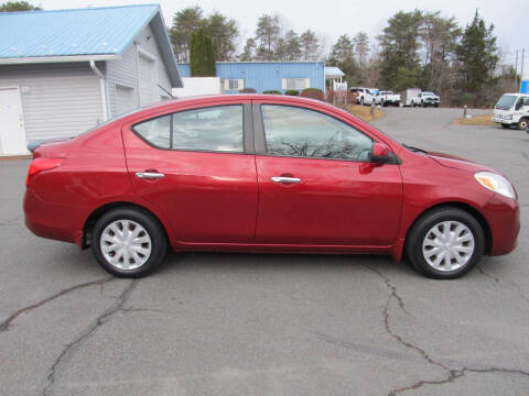 2012 Nissan Versa 1.6 SV