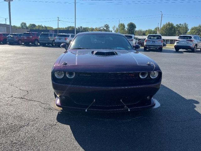 2020 Dodge Challenger 4