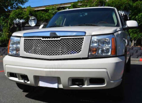 2004 Cadillac Escalade