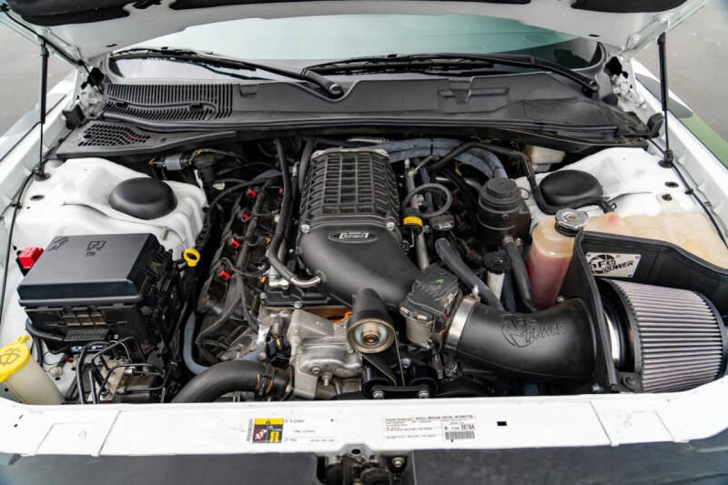 2014 Dodge Challenger SRT8 Core