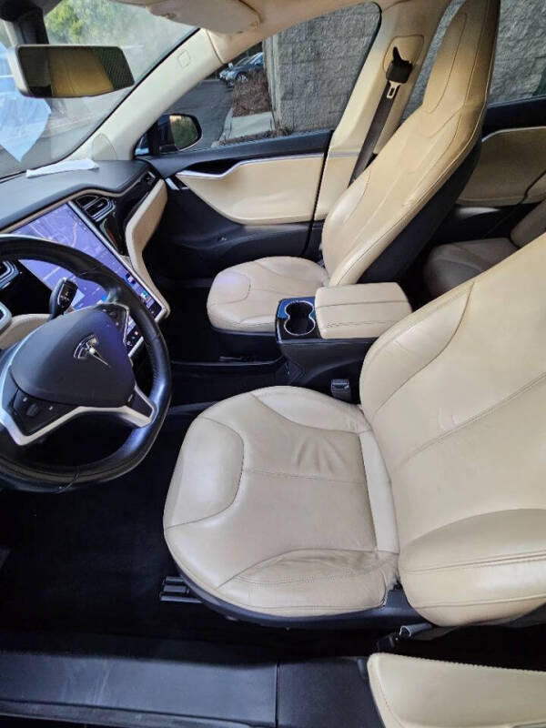 2013 Tesla Model S