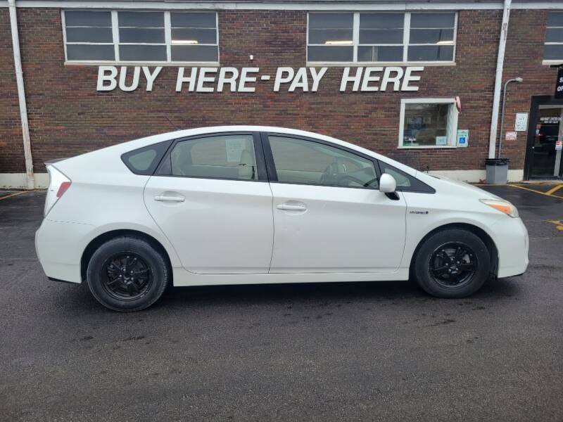 2013 Toyota Prius for sale at Kar Mart in Milan IL