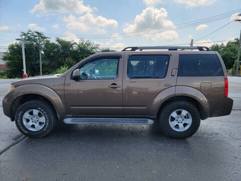 2005 Nissan Pathfinder SE