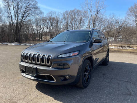 2018 Jeep Cherokee for sale at Rams Auto Sales LLC in South Saint Paul MN