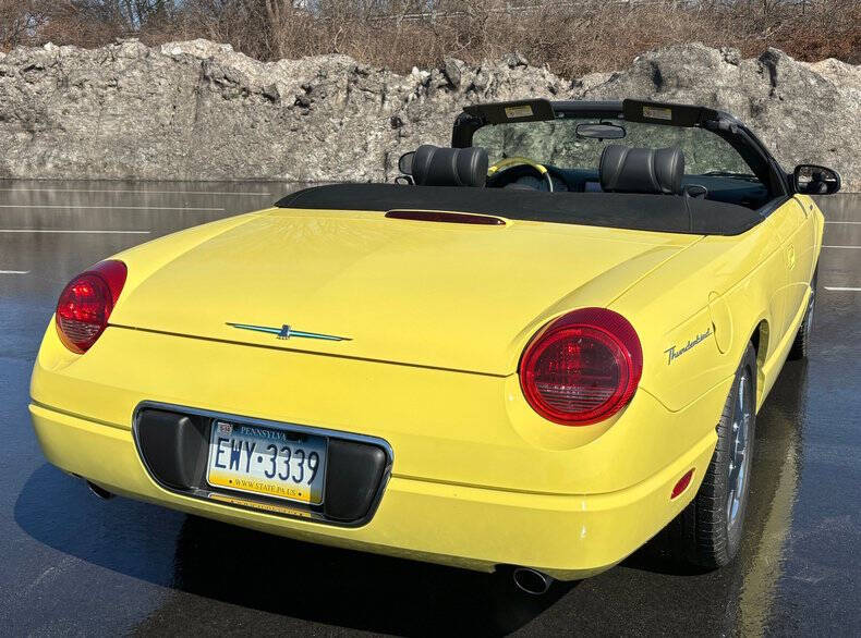 2002 Ford Thunderbird Deluxe
