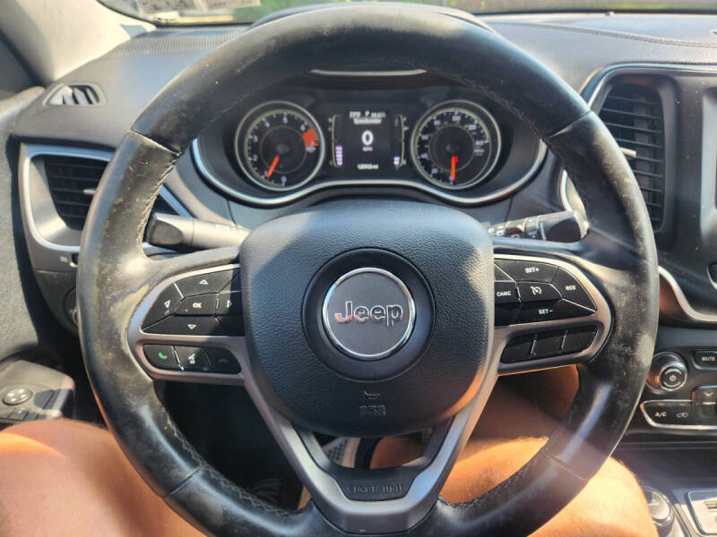 2019 Jeep Cherokee Latitude Plus