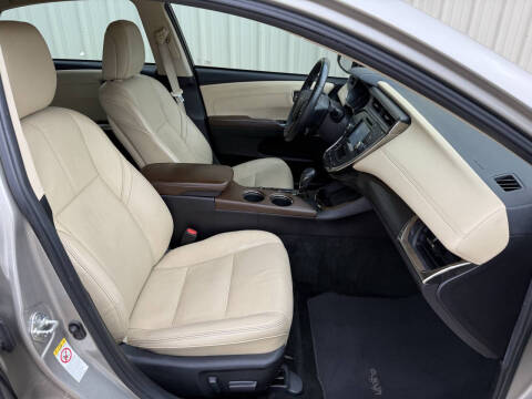 2018 Toyota Avalon Hybrid XLE Premium