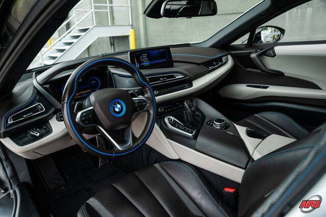 2014 BMW i8