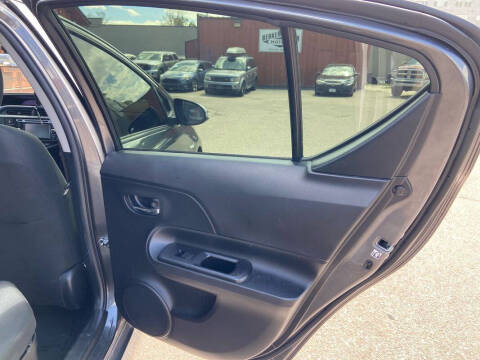 2016 Toyota Prius c Two