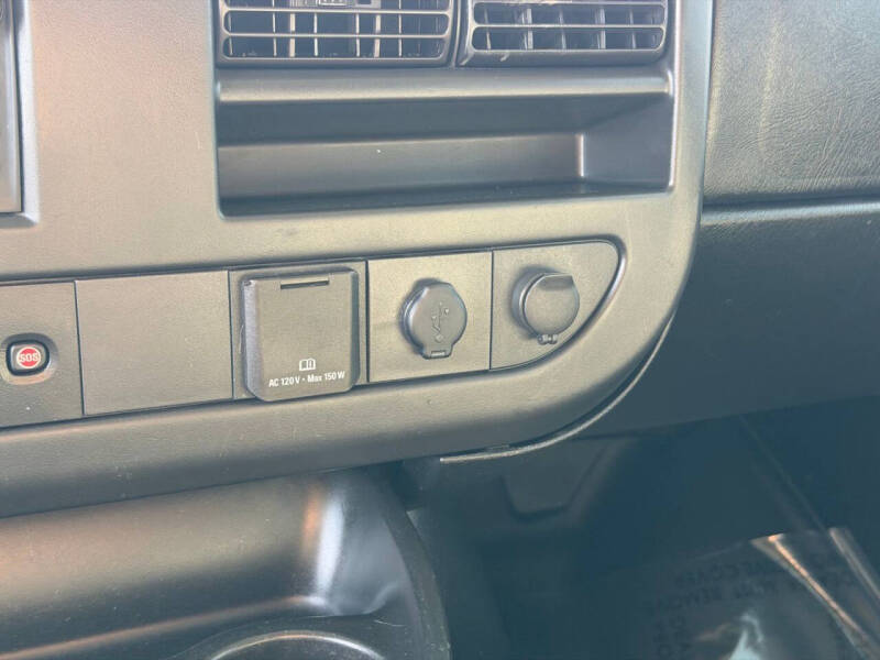 2016 Chevrolet Express LT 2500