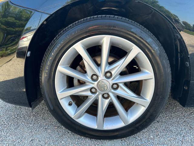 2012 Toyota Prius v Five