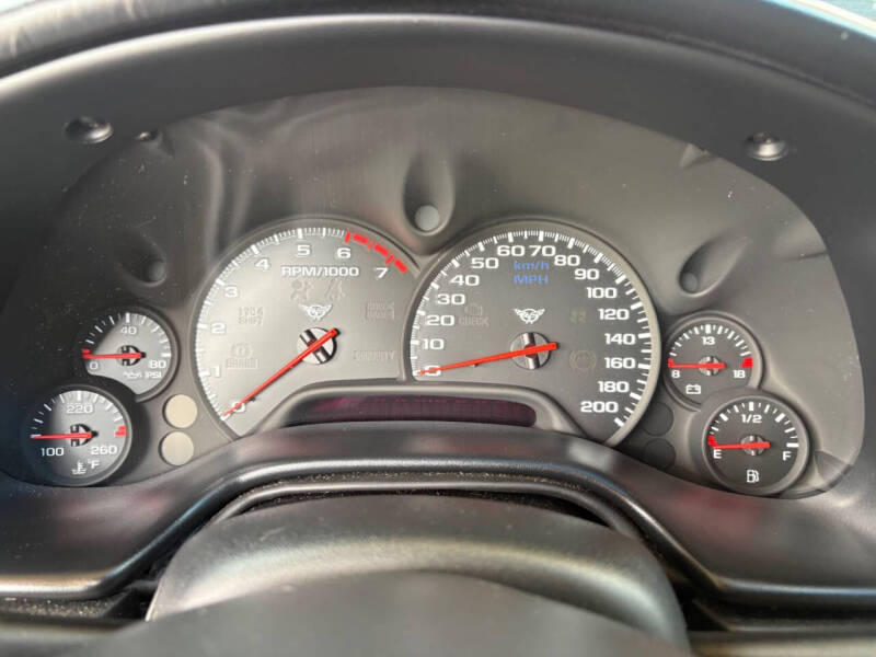 2004 Chevrolet Corvette