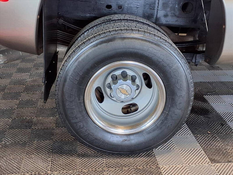 2002 Chevrolet Silverado 3500 LS