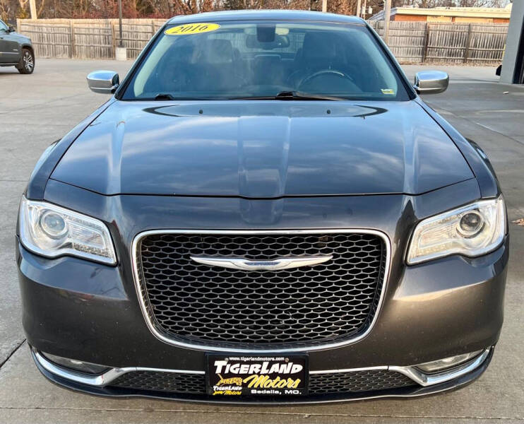 2016 Chrysler 300 C