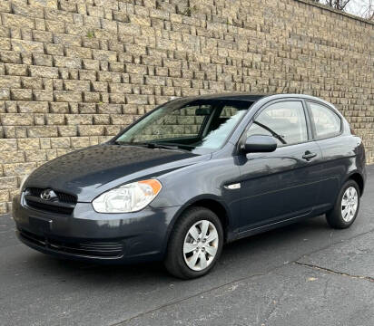 2011 hyundai accent hatchback for deals sale