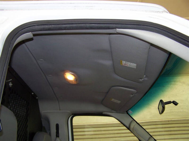 2005 Ford E-Series E-350 SD