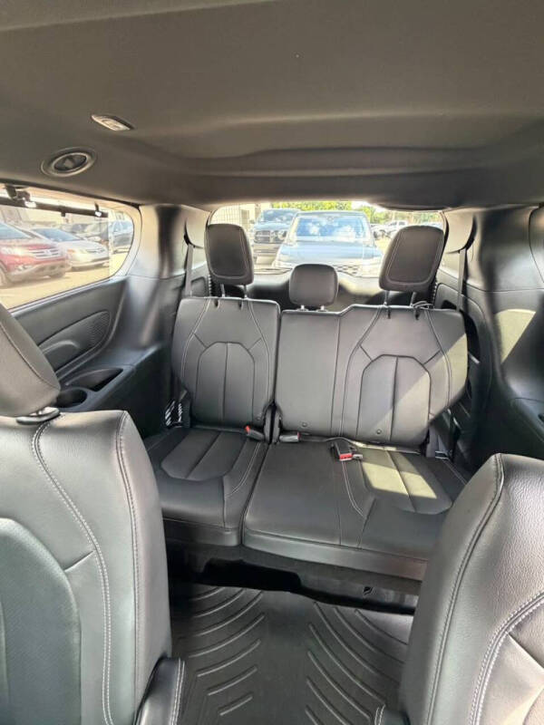 2020 Chrysler Pacifica Touring L Plus