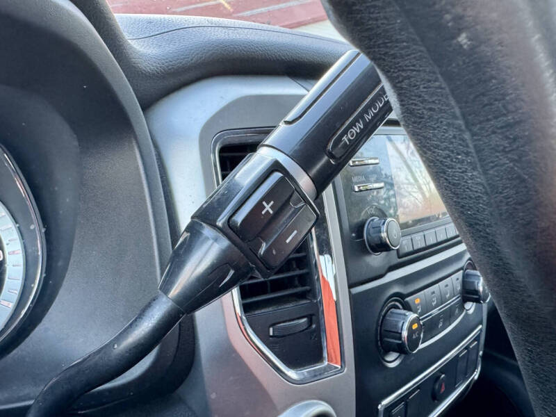 2016 Nissan Titan XD SV