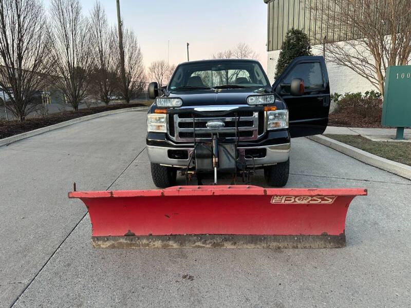 2005 Ford F-250 Super Duty Lariat photo 13