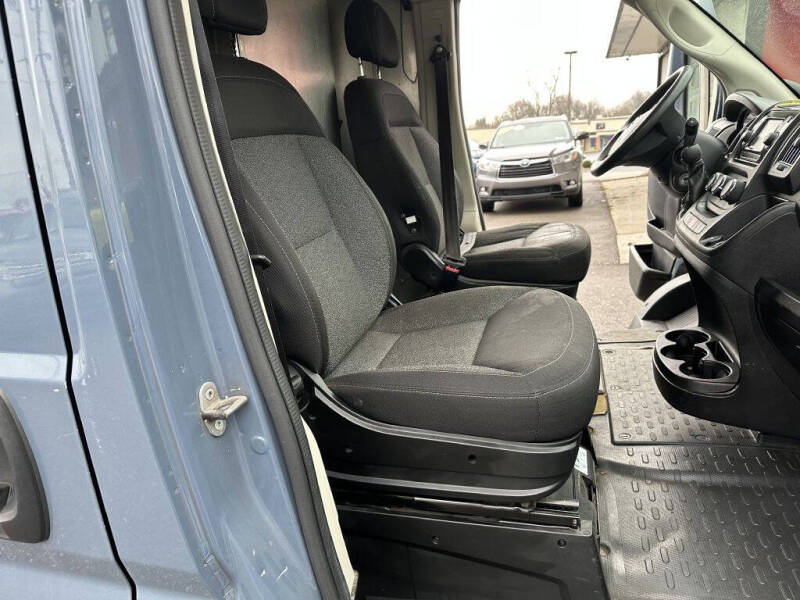 2019 RAM ProMaster Cargo Van Base photo 18