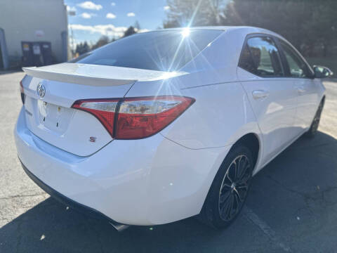 2015 Toyota Corolla S Plus