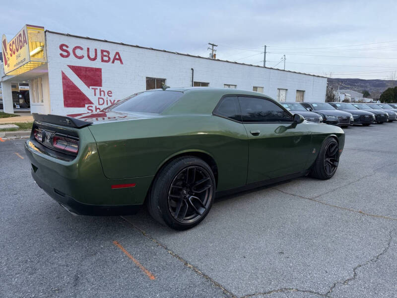 2022 Dodge Challenger R/T Scat Pack