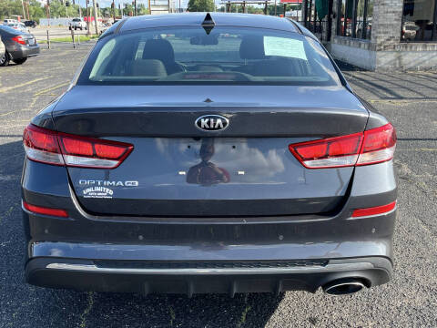2019 Kia Optima LX