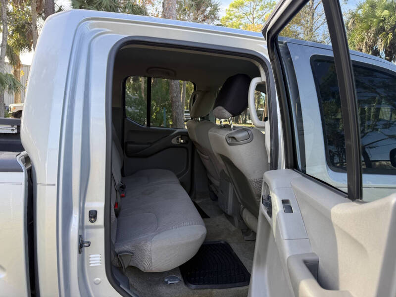 2011 Nissan Frontier SV V6