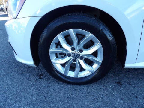 2018 Volkswagen Passat 2.0T S