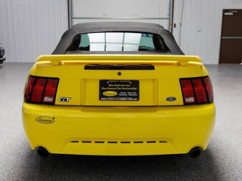 2002 Ford Mustang GT Deluxe