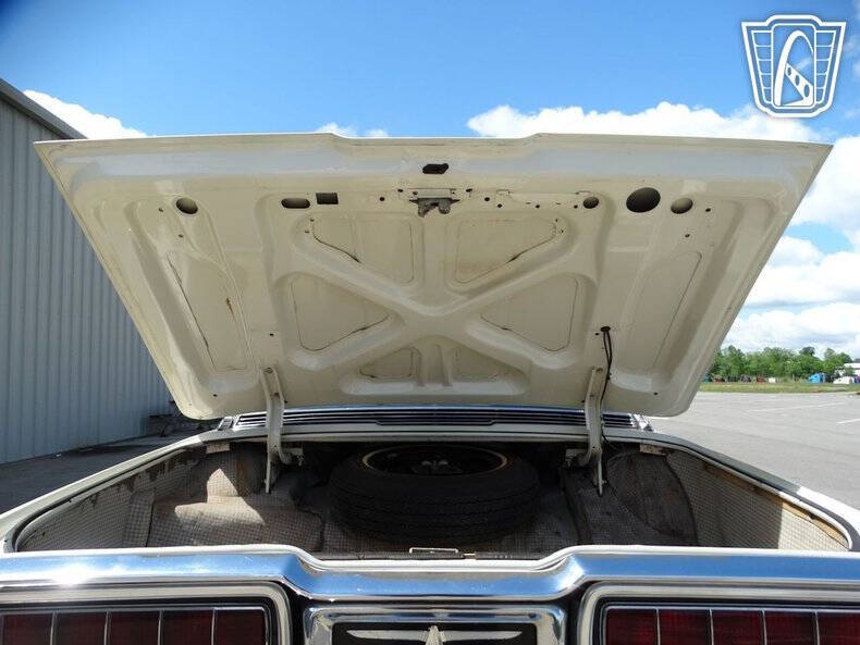 1965 Ford Thunderbird