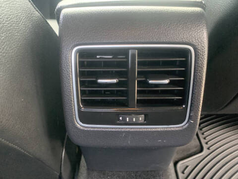 2013 Volkswagen Passat SE PZEV