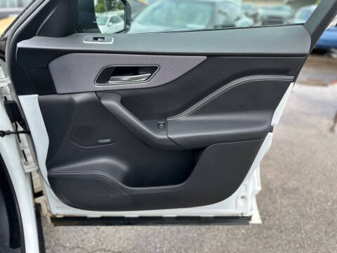 2019 Jaguar F-PACE S