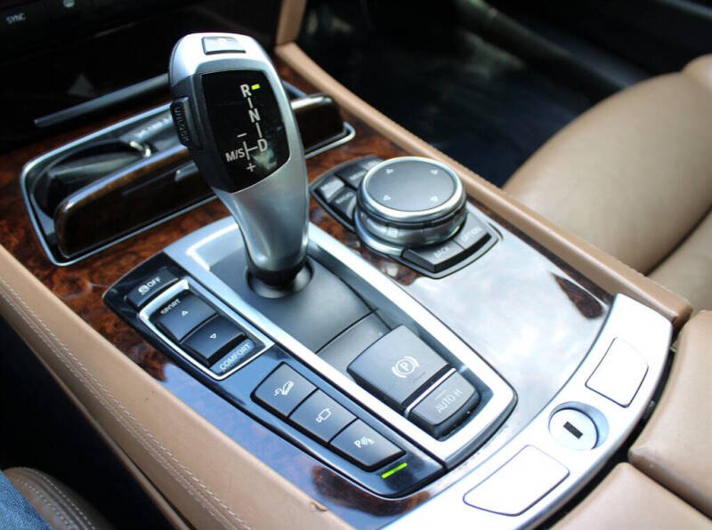 2015 BMW 7 Series 750Li xDrive