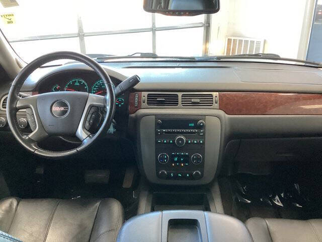 2010 GMC Yukon XL SLT