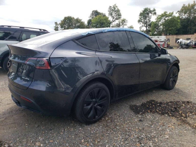 2025 Tesla Model Y Long Range