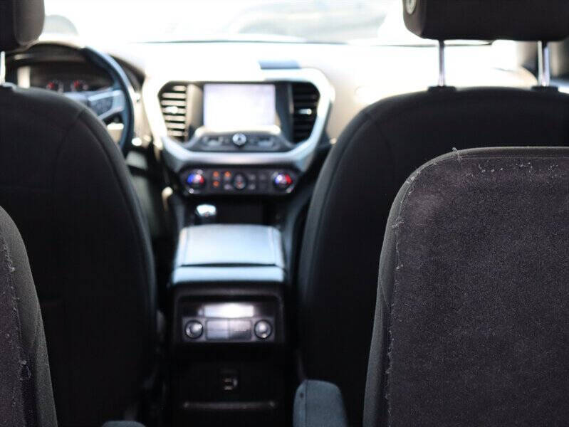 2019 GMC Acadia SLE-2