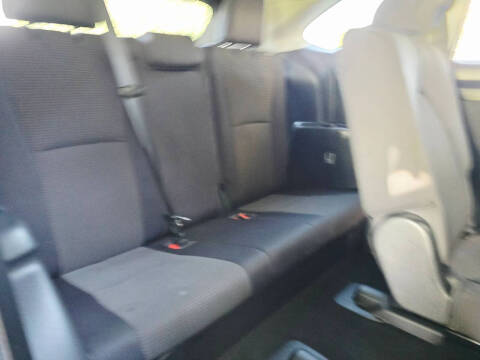 2020 Toyota Highlander LE