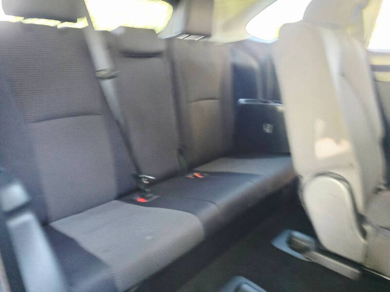 2020 Toyota Highlander LE