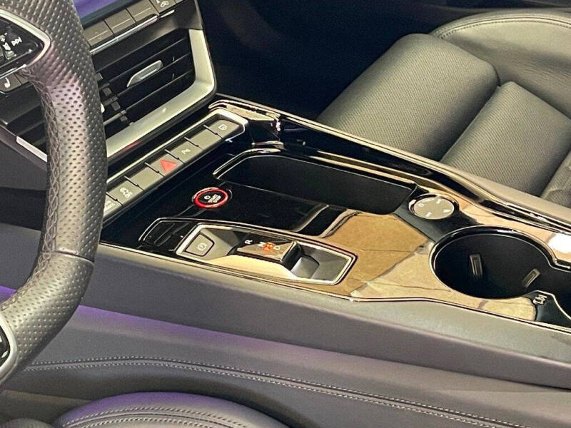 2023 Audi e-tron GT quattro Premium Plus