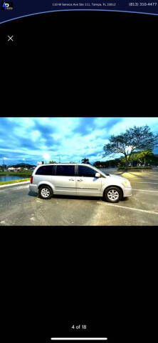 2012 Chrysler Town and Country Touring
