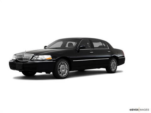 2010 Lincoln Town Car for sale at Auto Outlet of Ewing in Ewing NJ